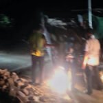 खबर इटावा से लखना के काछियान मोहल्ला में प्रशासनिक लापरवाही के कारण बड़ा हादसा, बाल-बाल बची जान